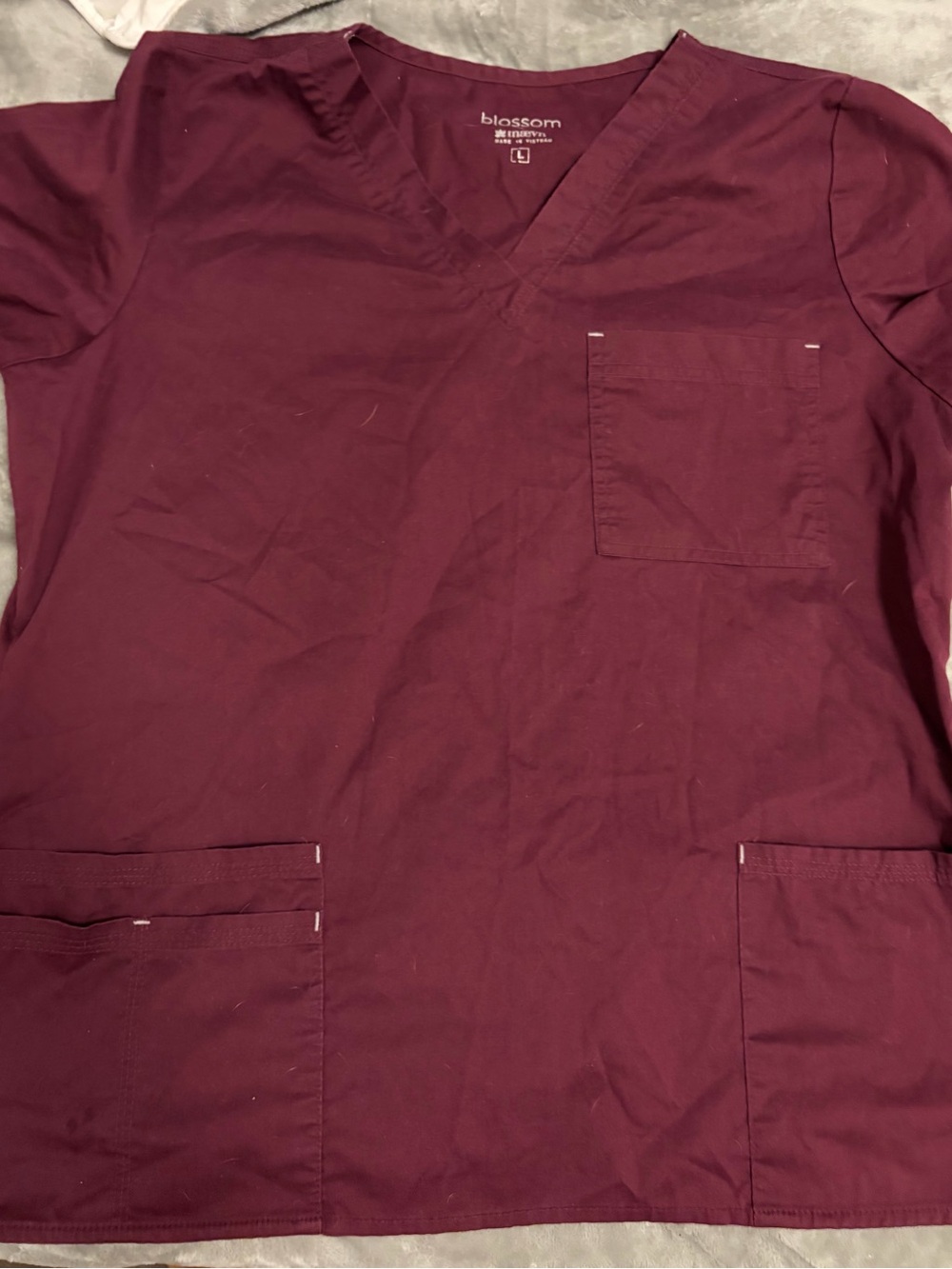 V-Neck Scrub Top in Burgundy